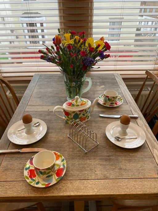 Herne Bay Central - 2 Minutes From Beach Apartment מראה חיצוני תמונה