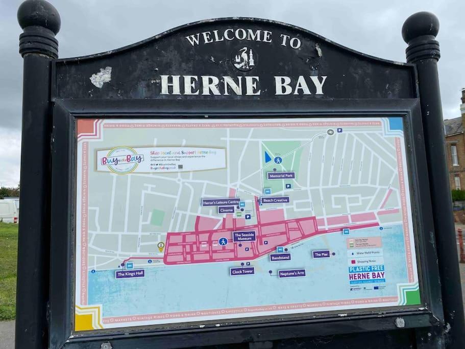 Herne Bay Central - 2 Minutes From Beach Apartment מראה חיצוני תמונה