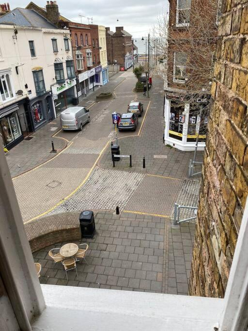 Herne Bay Central - 2 Minutes From Beach Apartment מראה חיצוני תמונה